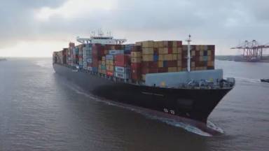 Click to play video 'Trump’s tariffs on Canadian imports ‘likely,’ Danielle Smith warns'